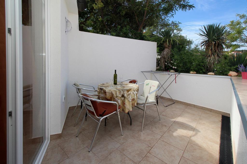 Apartment Drazen Šilo Εξωτερικό φωτογραφία